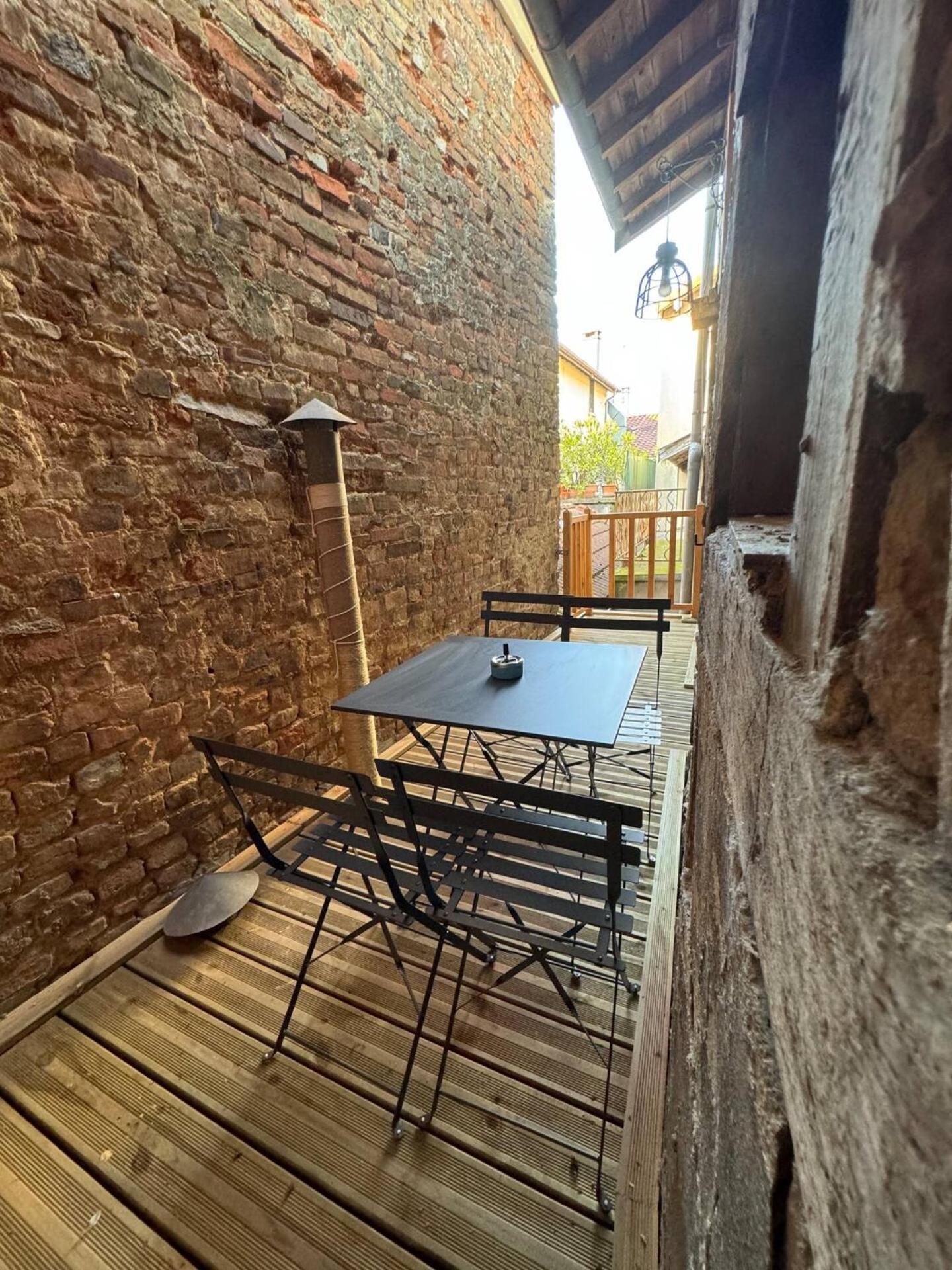 Les Chambres Tonics Montrevel-en-Bresse Extérieur photo